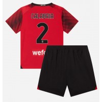 Billiga AC Milan Davide Calabria #2 Barnkläder Hemma fotbollskläder till baby 2023-24 Kortärmad (+ Korta byxor)